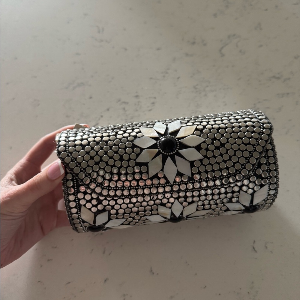 BNWT unique purse